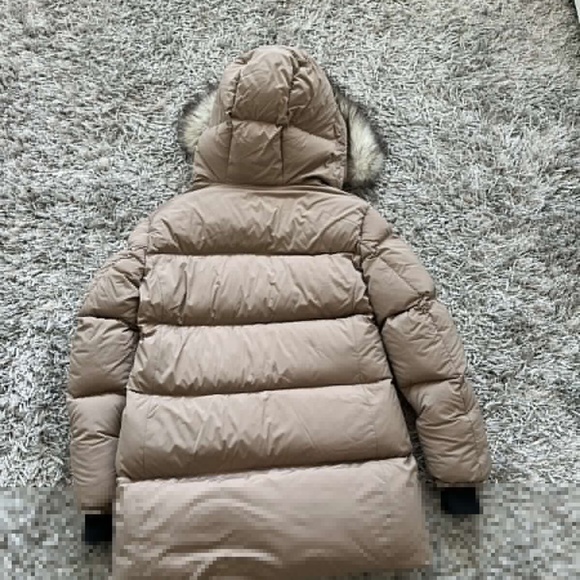 Babaton The Group Park City Mid Puffer Mid Length Goose Down Puffer Jacket - Picture 7 of 12